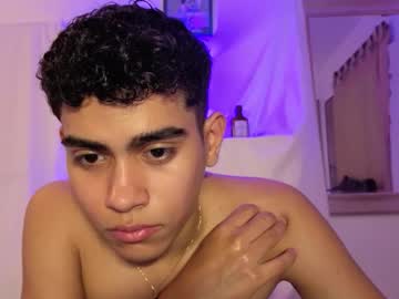 Yamilk101 Chaturbate stream image from December 27, 2025
