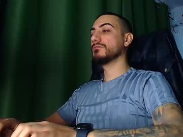 Andrewbanner Chaturbate stream image from December 27, 2025