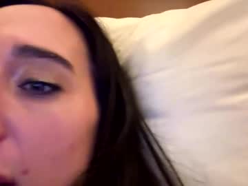 Hollygirl88 Chaturbate stream image from December 27, 2025