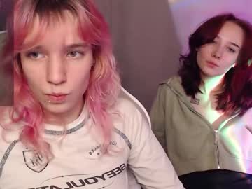 Robin_Yours Chaturbate stream image from December 27, 2025