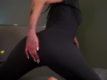 Greengazon Chaturbate stream image from December 27, 2025
