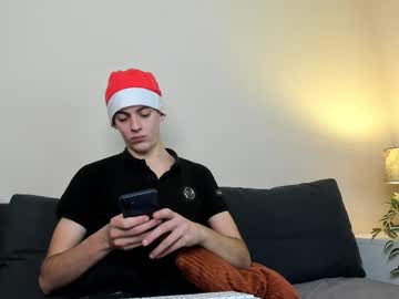 Iann_Martinez Chaturbate stream image from December 27, 2025