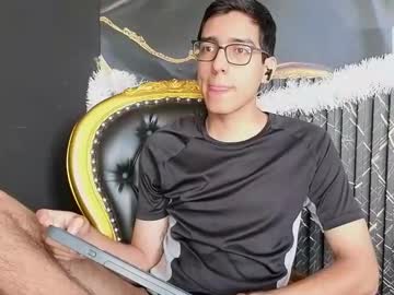 Nicolasfine Chaturbate stream image from December 27, 2025
