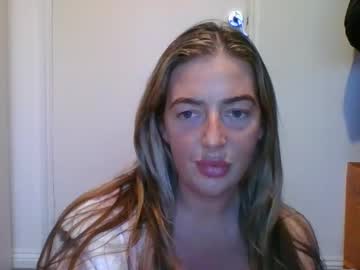 Rubyredxxxoxxx Chaturbate stream image from December 27, 2025