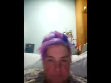 Juicygina_ Chaturbate stream image from December 27, 2025
