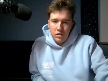 Adrianpl69 Chaturbate stream image from December 27, 2025