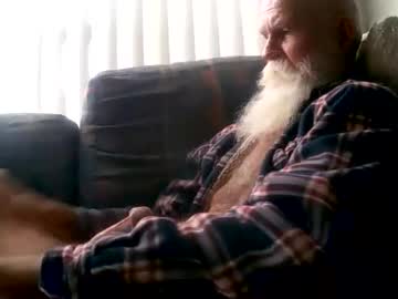 Beardbushy Chaturbate stream image from December 27, 2025