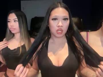 Kiraleexo Chaturbate stream image from December 27, 2025