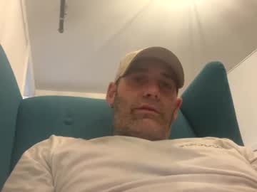 8inyamouth Chaturbate stream image from December 27, 2025