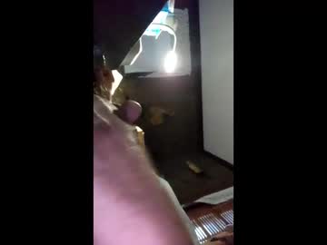 Willingto211 Chaturbate stream image from December 27, 2025