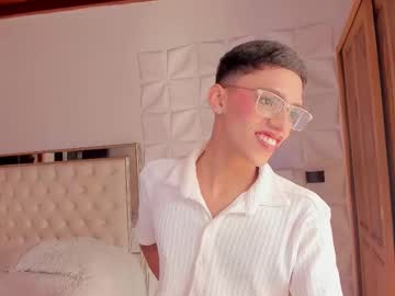 Wyatt_Rose Chaturbate stream image from December 27, 2025
