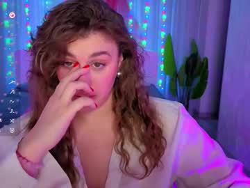 Adelynnn Chaturbate stream image from December 27, 2025