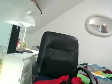 Milymen26 Chaturbate stream image from December 27, 2025