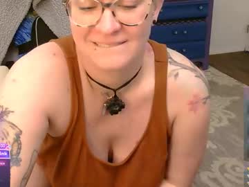Dixie_Comanche Chaturbate stream image from December 27, 2025