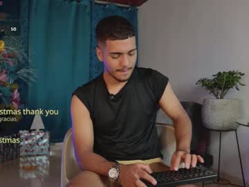 Michel_G22 Chaturbate stream image from December 28, 2025