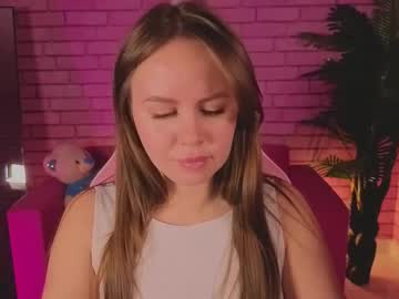 Irisflorence Chaturbate stream image from December 28, 2025