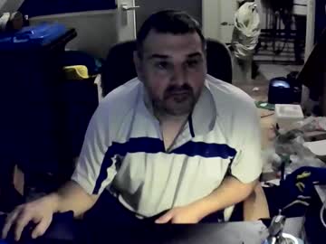 Nikegebruiken Chaturbate stream image from December 28, 2025