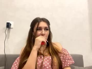 Kirstinvolkmer Chaturbate stream image from December 28, 2025