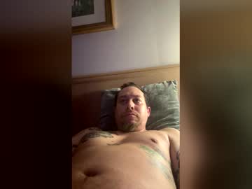 Tattugunz Chaturbate stream image from December 28, 2025