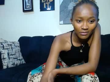 Silent_Lovie Chaturbate stream image from December 28, 2025