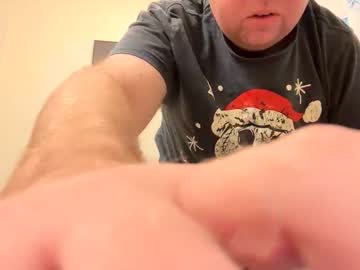 Mikeg8824 Chaturbate stream image from December 28, 2025