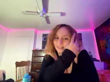 Mommynxttie Chaturbate stream image from December 28, 2025