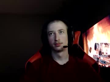 18str8igcock Chaturbate stream image from December 28, 2025