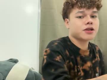Ian_Virgo Chaturbate stream image from December 28, 2025