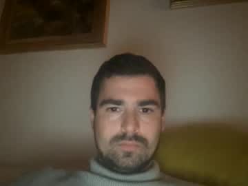 Kevinpillobello Chaturbate stream image from December 28, 2025
