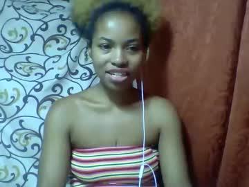 Ninah9794 Chaturbate stream image from December 28, 2025