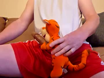 Zackboy10 Chaturbate stream image from December 28, 2025