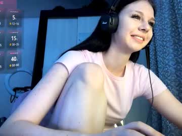 Constancefeusier Chaturbate stream image from December 28, 2025