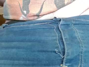 Luckythepuppy Chaturbate stream image from December 28, 2025