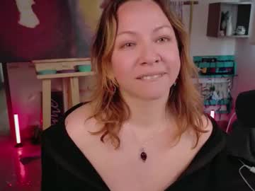 Krystalviiolet Chaturbate stream image from December 28, 2025
