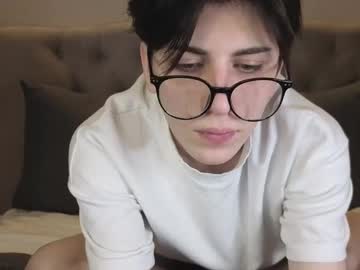 Oliver_Star_Boy Chaturbate stream image from December 28, 2025
