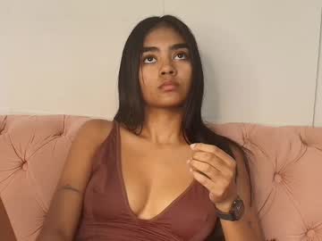 Julieta_Aguilar Chaturbate stream image from December 28, 2025