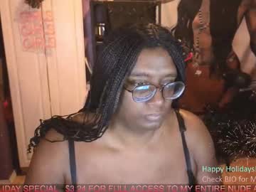 Naomifux Chaturbate stream image from December 29, 2025