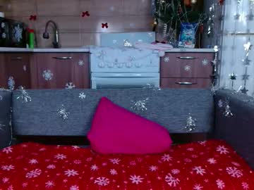 Love_Bella_ Chaturbate stream image from December 29, 2025