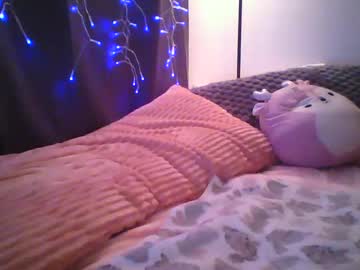 Lillielushie Chaturbate stream image from December 29, 2025