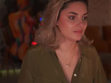 Alliesynns Chaturbate stream image from December 29, 2025