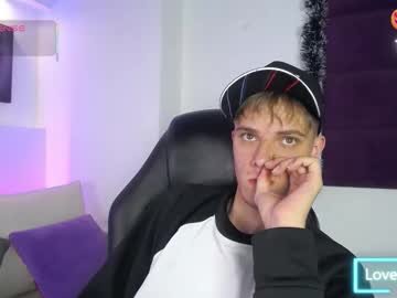 Robbinblaze Chaturbate stream image from December 29, 2025