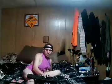 Curtisrobert171 Chaturbate stream image from December 29, 2025
