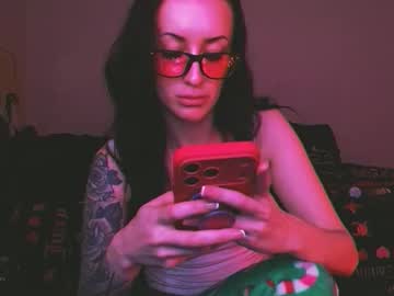 Sweetheartjade Chaturbate stream image from December 29, 2025