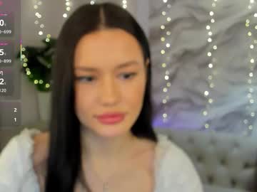 Esme_Runn Chaturbate stream image from December 29, 2025