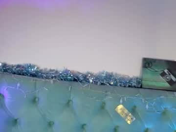 Paola_Lyon Chaturbate stream image from December 29, 2025