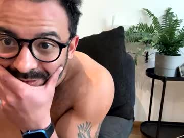 Bryan352039 Chaturbate stream image from December 29, 2025