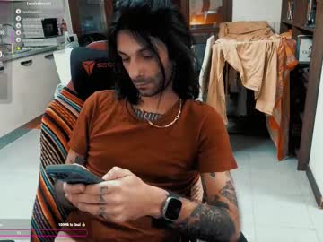 Tattedfit Chaturbate stream image from December 29, 2025