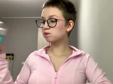 Kymsalvati Chaturbate stream image from December 29, 2025
