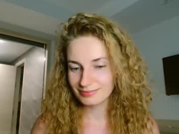 Sweety_Fruits Chaturbate stream image from December 29, 2025