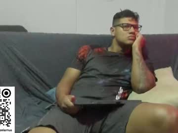 Darren_Lemus Chaturbate stream image from December 29, 2025